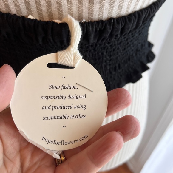 NWT black rutched and embroidered top size small - Picture 7 of 11